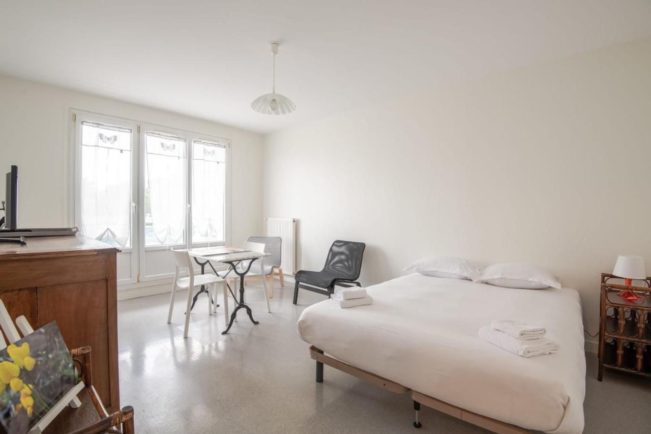 Ferienwohnung Beautiful F1 Bis In The Heights Of Tours #Private Parking Exterior foto